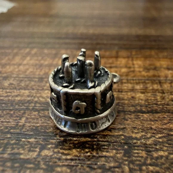Vintage Sterling Silver Birthday Cake Charm - Picture 3 of 6